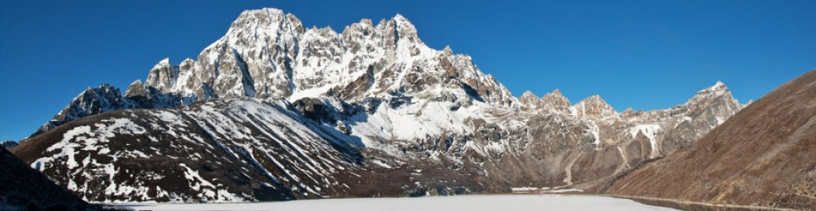 Gokyo Valley Trek