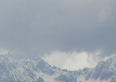 Sometimes Unpredictable Mountain Weather Conditions Delays Everest Trek